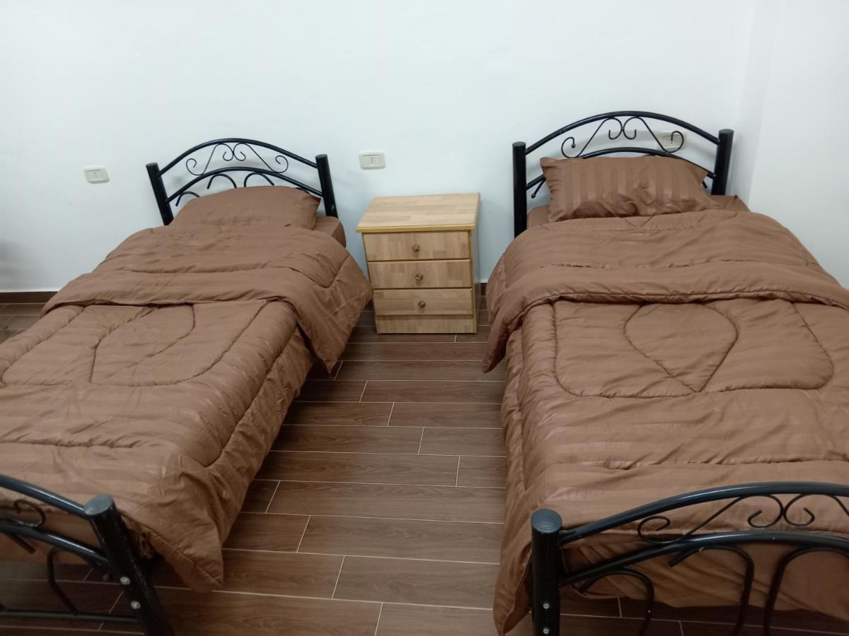 Emile Altwal Madaba Hotel Buitenkant foto