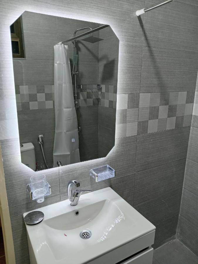 Emile Altwal Madaba Hotel Buitenkant foto